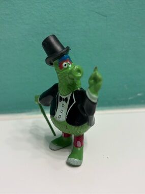 Vintage 1987 Philadelphia Phillies Phillie Phanatic Mascot MLB PVC Mr. Formal